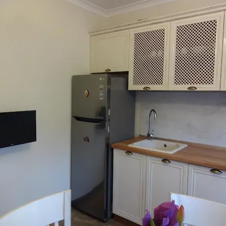 Dona * تشيرنوموريتس